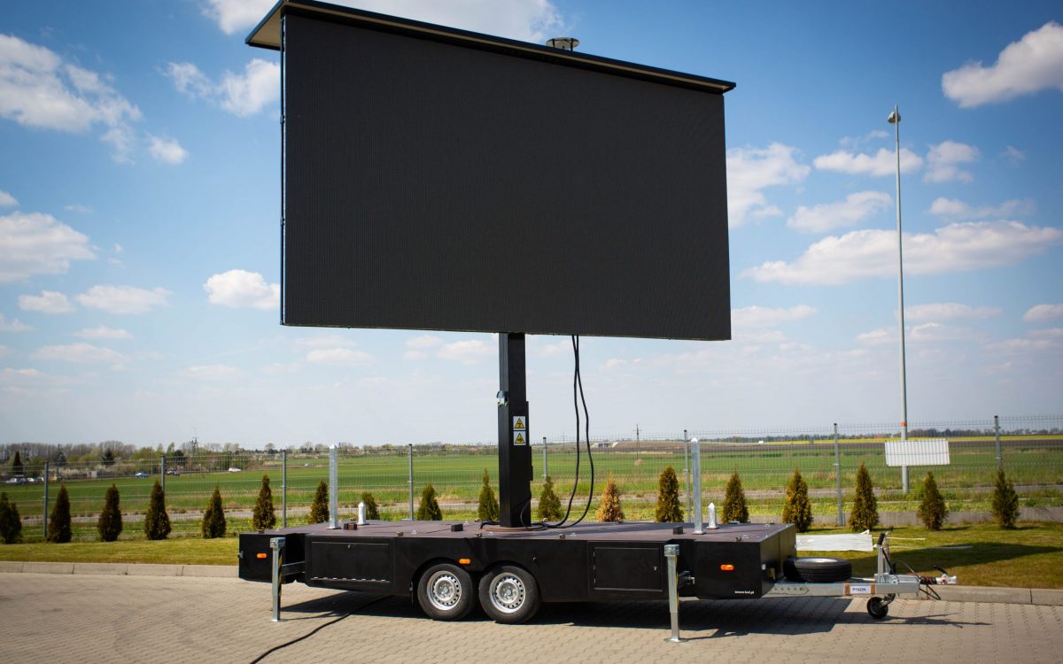 videowall mobile su carrello